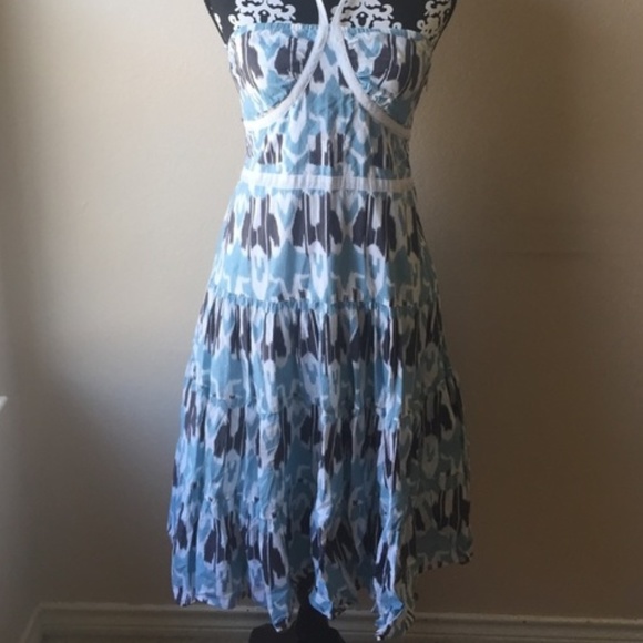 BCBGirls Dresses & Skirts - BCBGirls Printed Midi Dress